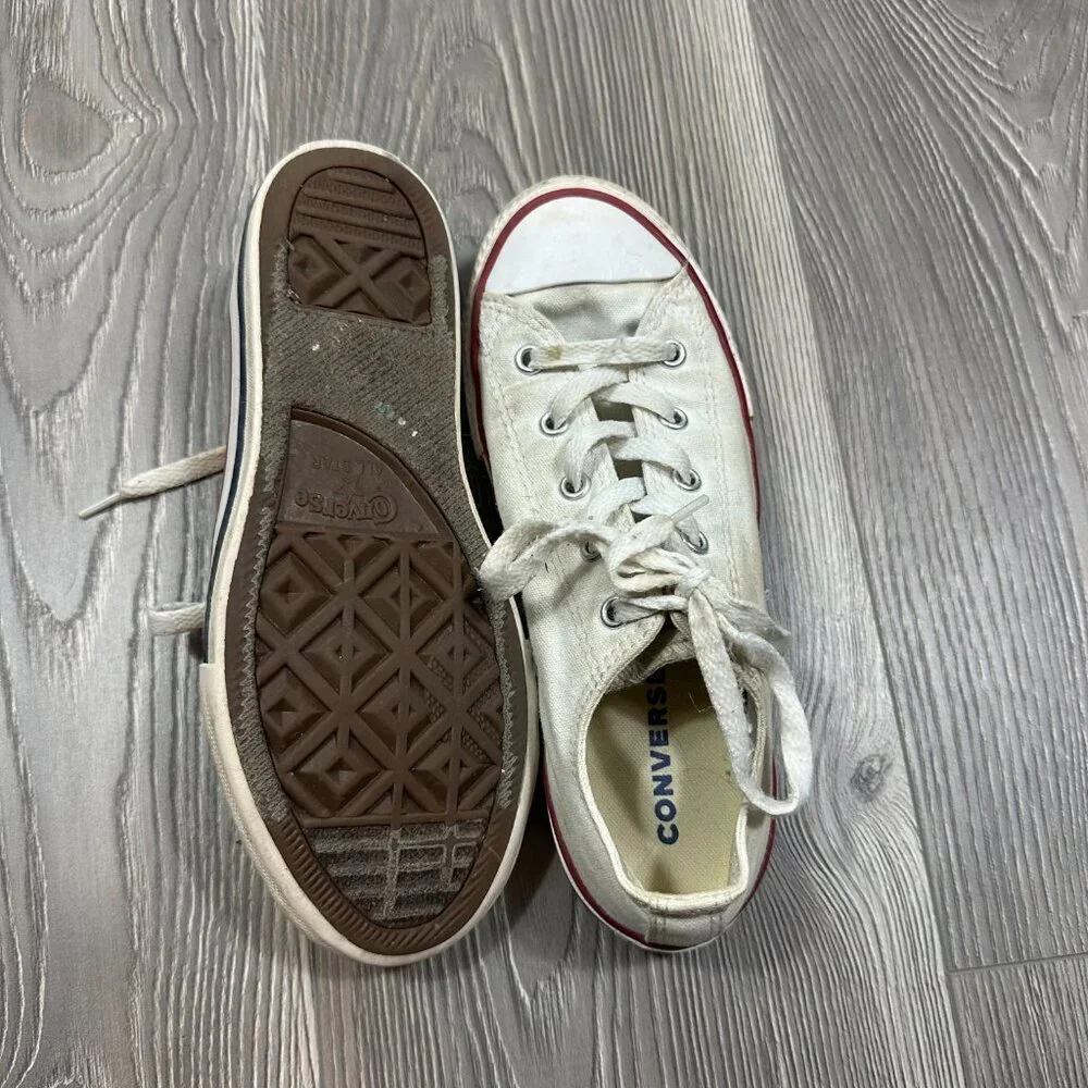 Converse Youth‎ White Low Top Sneakers Size 3